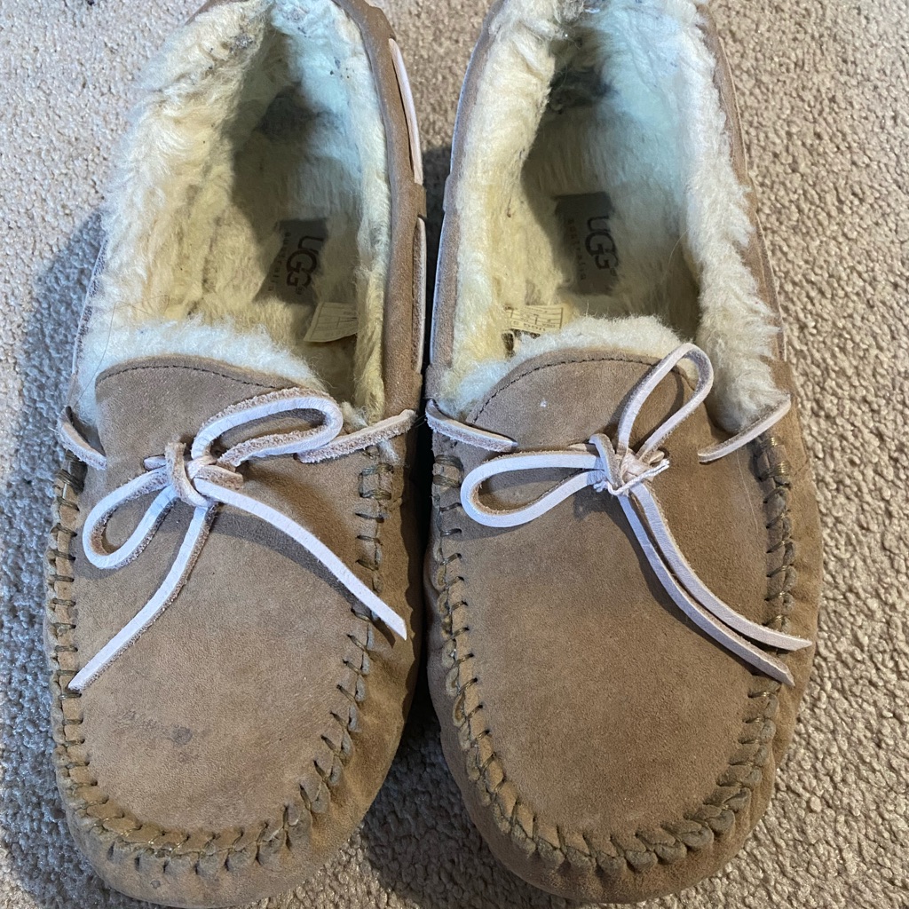 Womens Ugg Moccasins